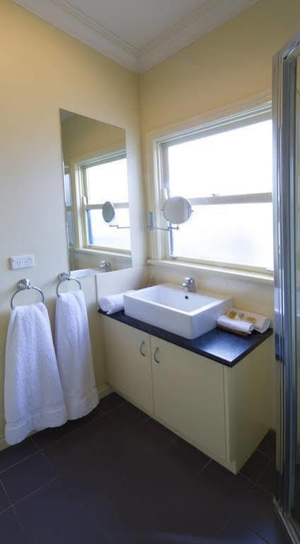 Port Boutique Accommodation Port Fairy Exterior foto